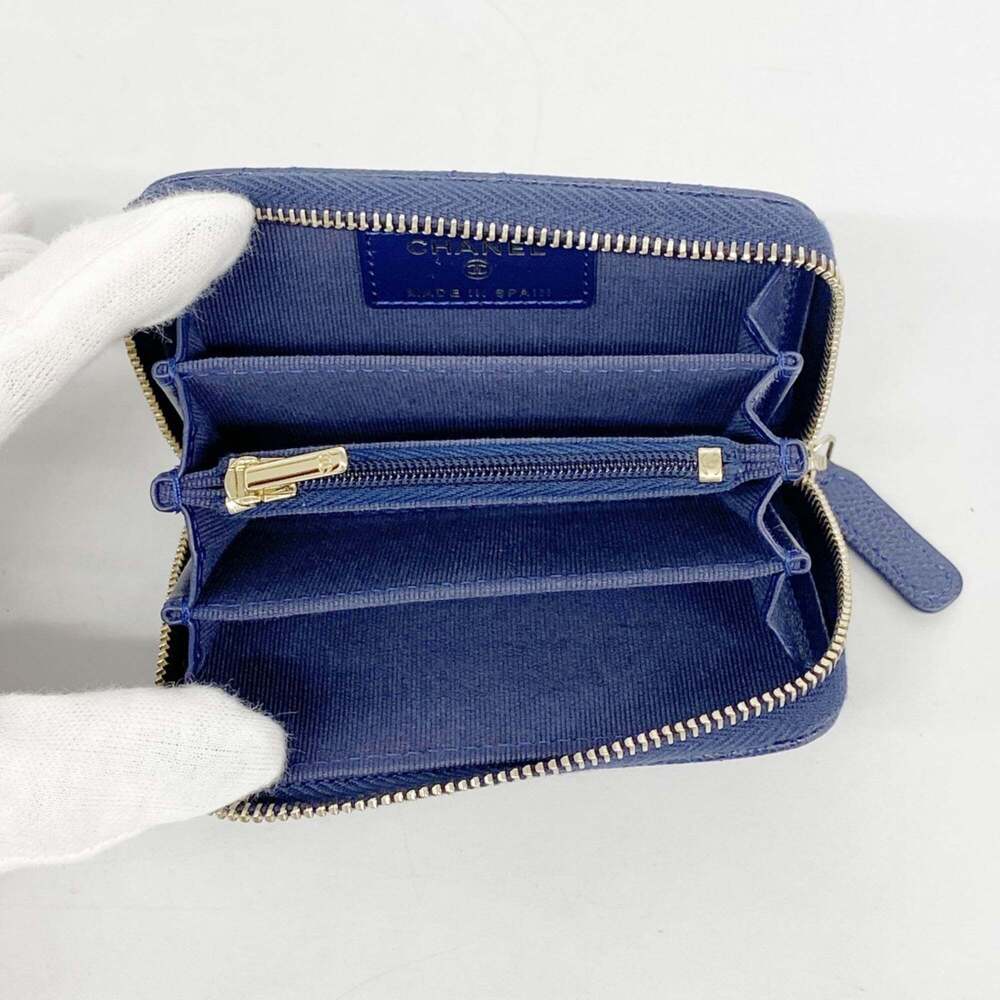 CHANEL Authentic Blue Caviar Leather Wallet - Picture 3 of 6